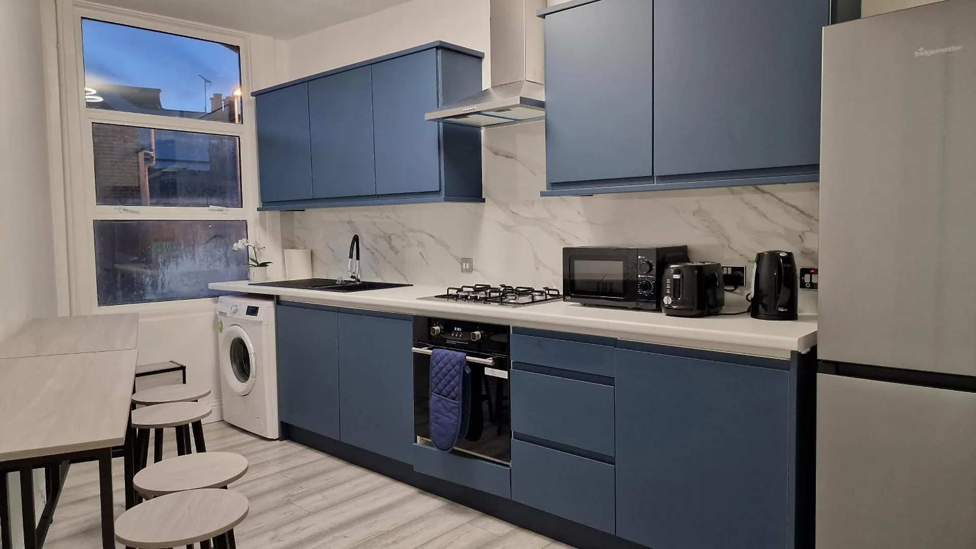 London Stratford 4 Bed Apartment United Kingdom