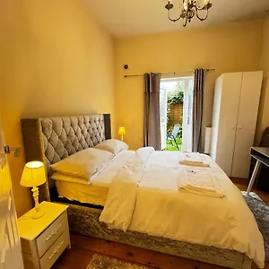 Entire 1bed Stratford Westfield Apartment